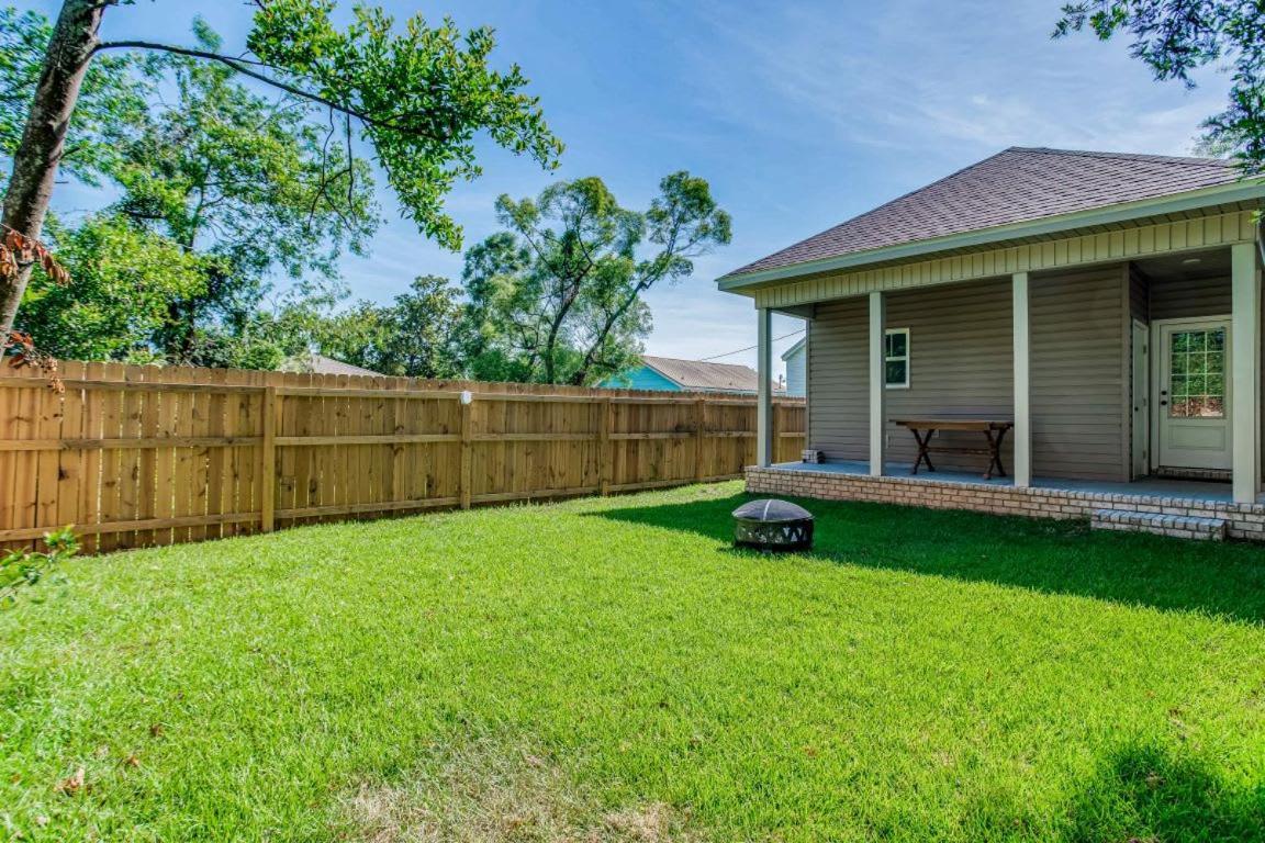 Beach Flow Bungalow-Mins To Downtown-Dining-Base Pensacola Eksteriør bilde